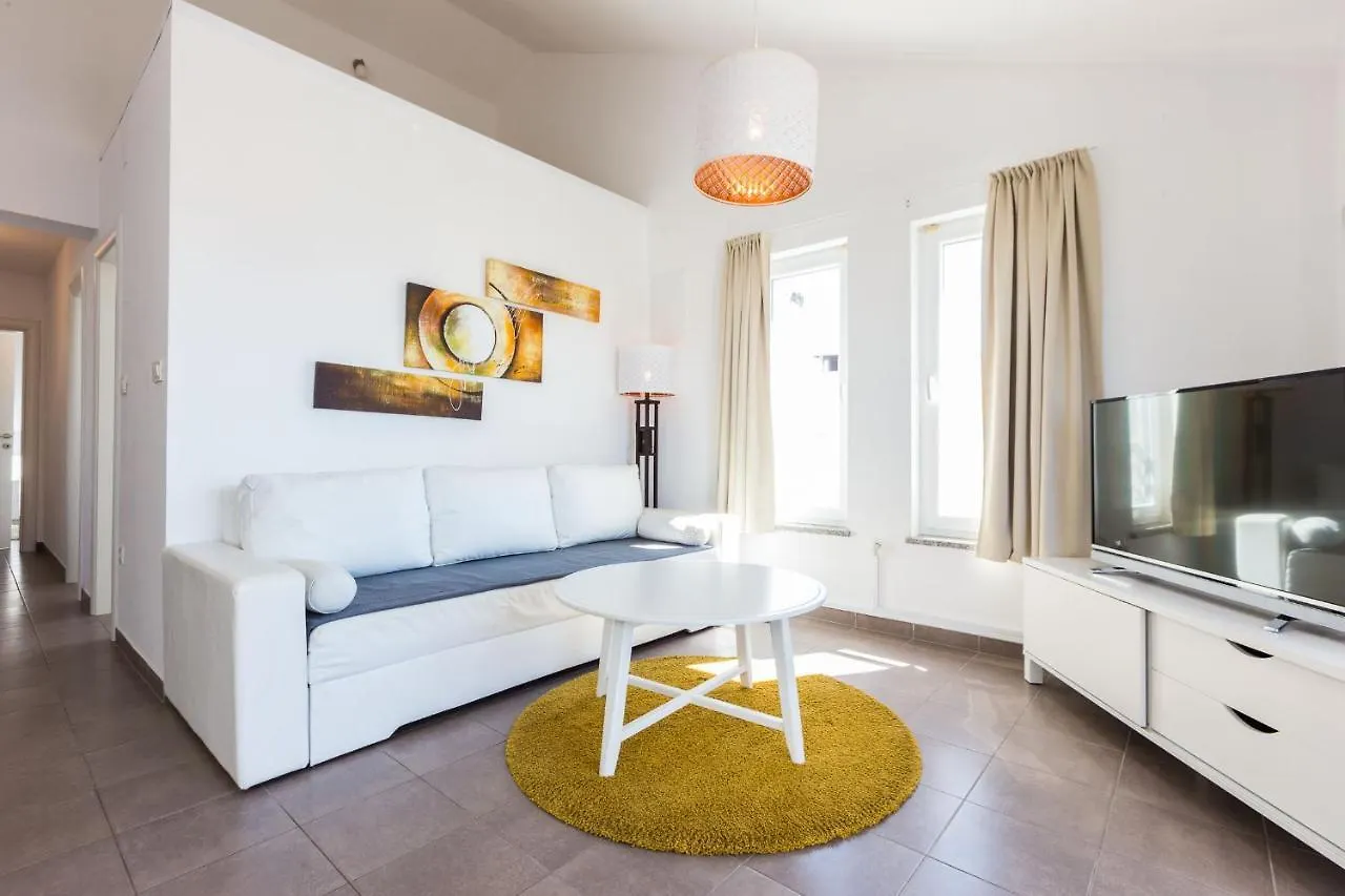 *** Gostinjska kuća Apartments 2A Croatia
